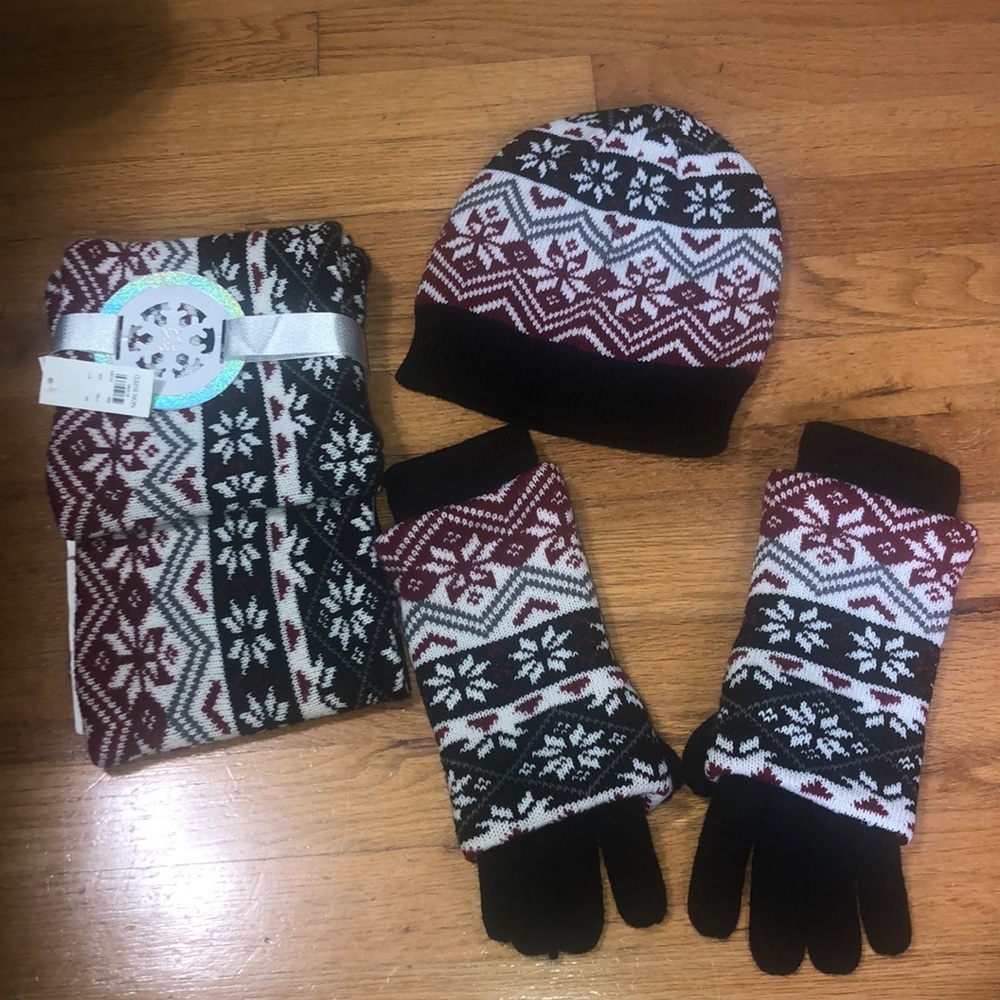 NY&C Scarf, Gloves, and Hat